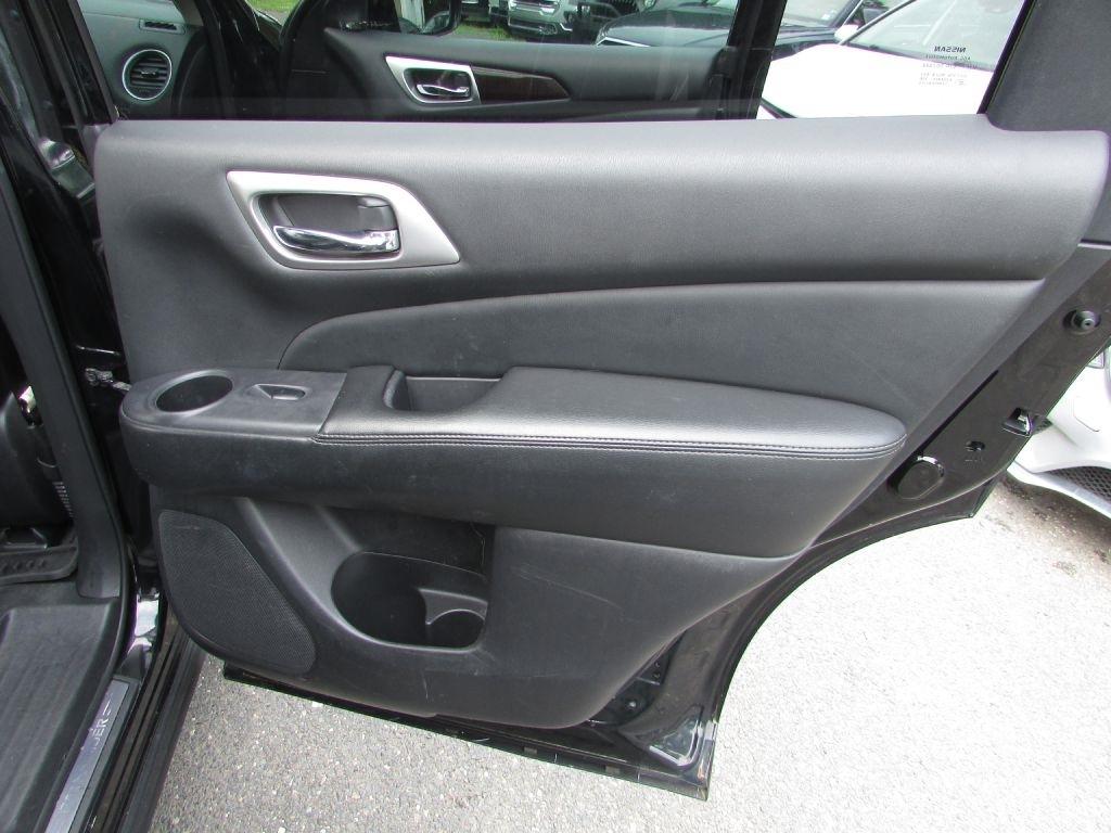 Nissan Pathfinder 4WD 4dr Platinum 2014