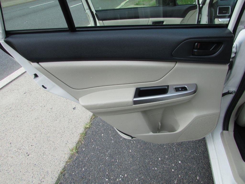 Subaru Impreza Wagon 5dr Man 2.0i 2016