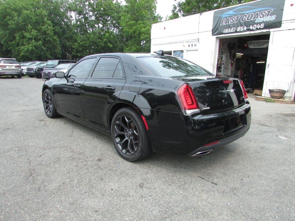 Chrysler 300 Touring RWD 2019