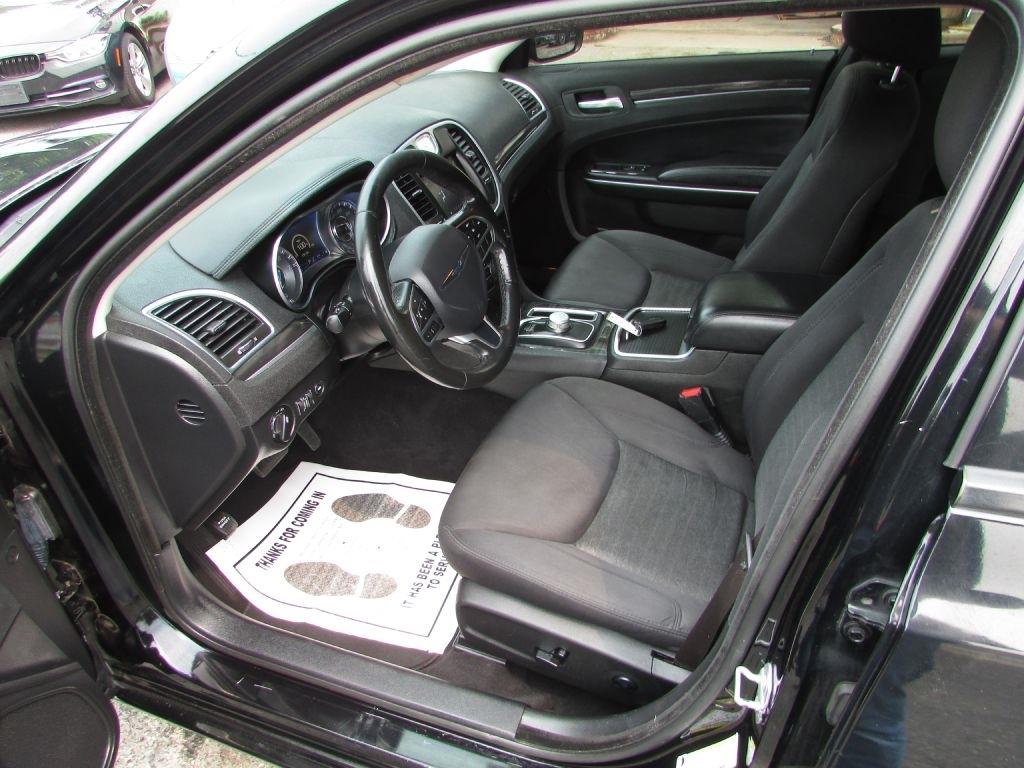 Chrysler 300 Touring RWD 2019