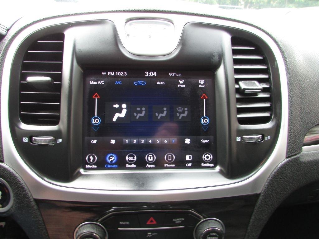 Chrysler 300 Touring RWD 2019