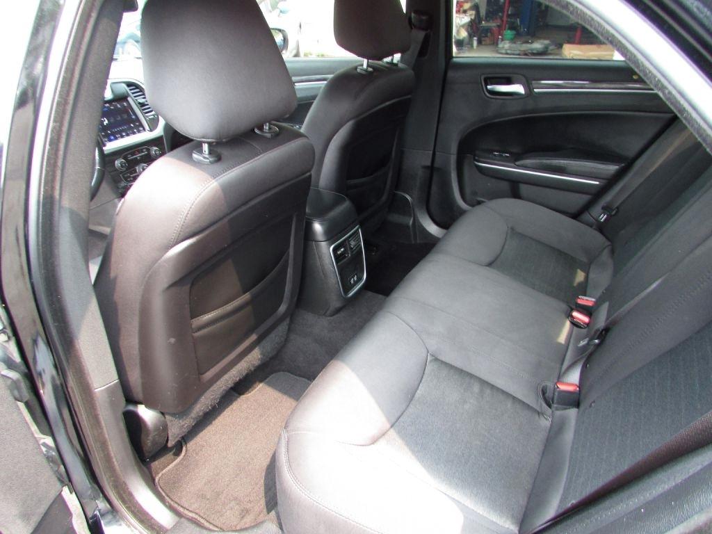 Chrysler 300 Touring RWD 2019