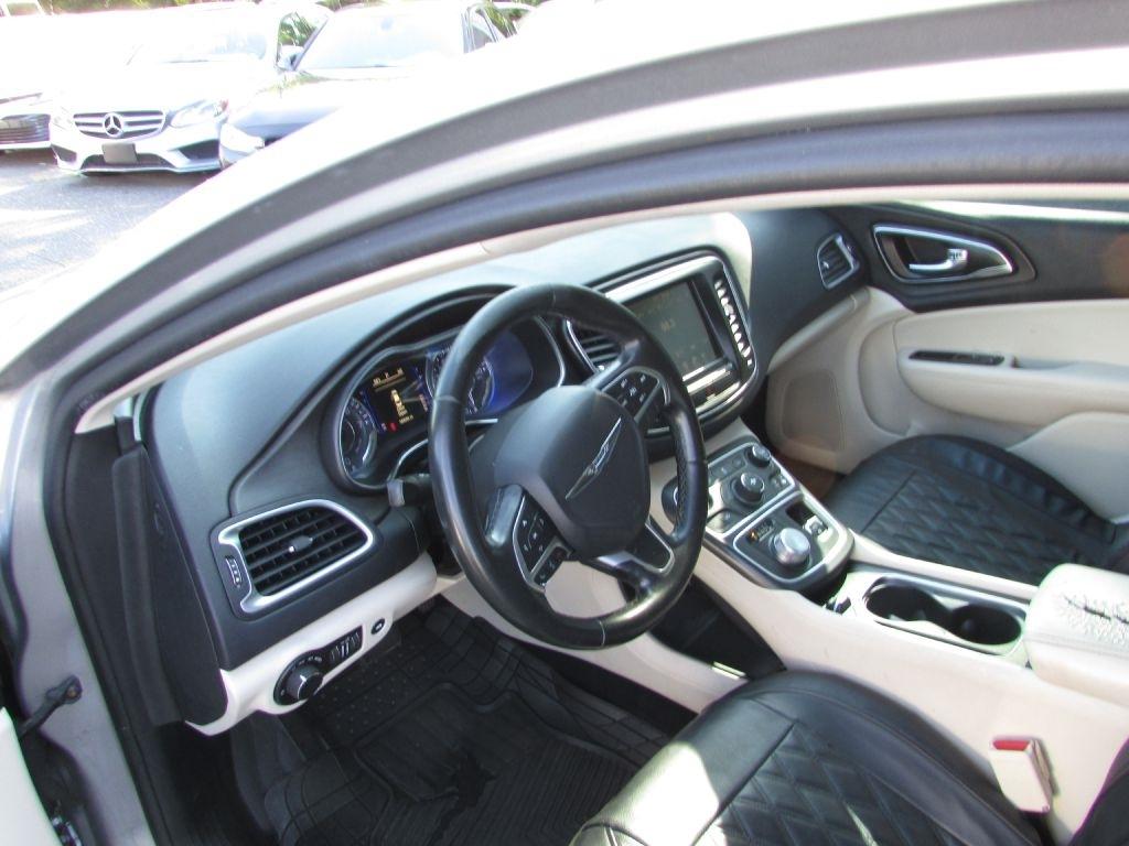 Chrysler 200 4dr Sdn Limited Platinum FWD 2016
