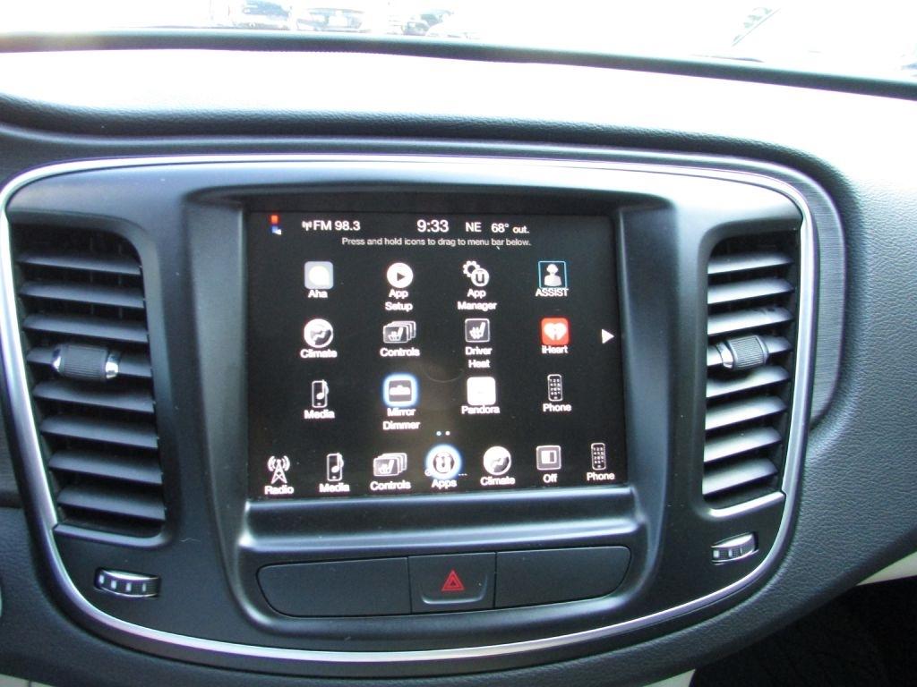 Chrysler 200 4dr Sdn Limited Platinum FWD 2016