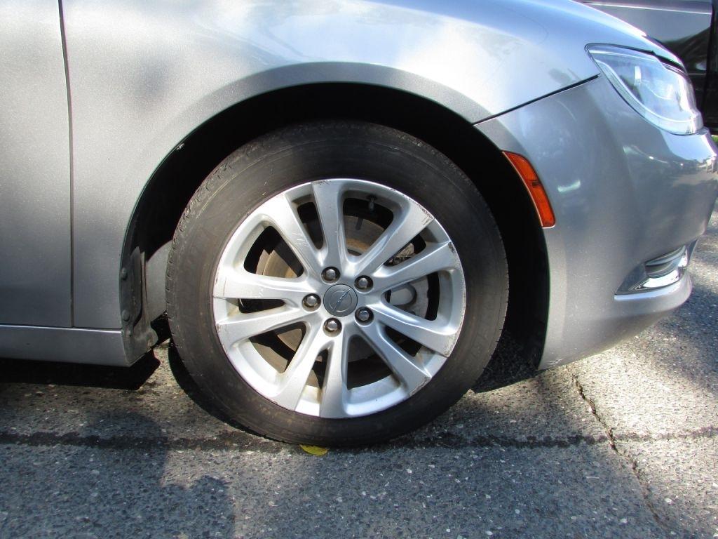 Chrysler 200 4dr Sdn Limited Platinum FWD 2016