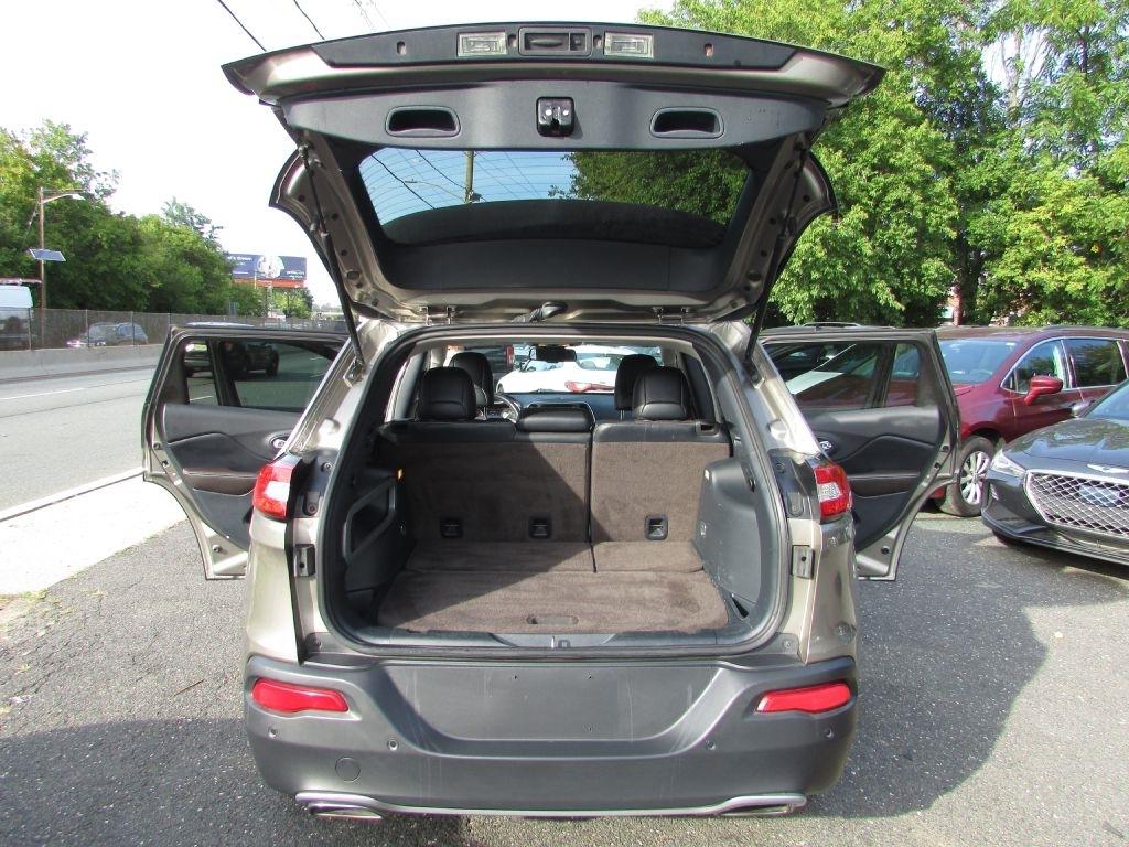 Jeep Cherokee 4WD 4dr Limited 2016