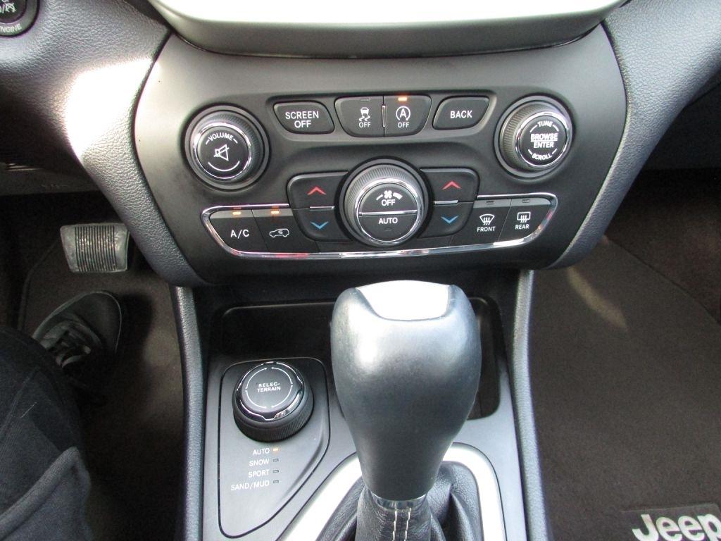 Jeep Cherokee 4WD 4dr Limited 2016