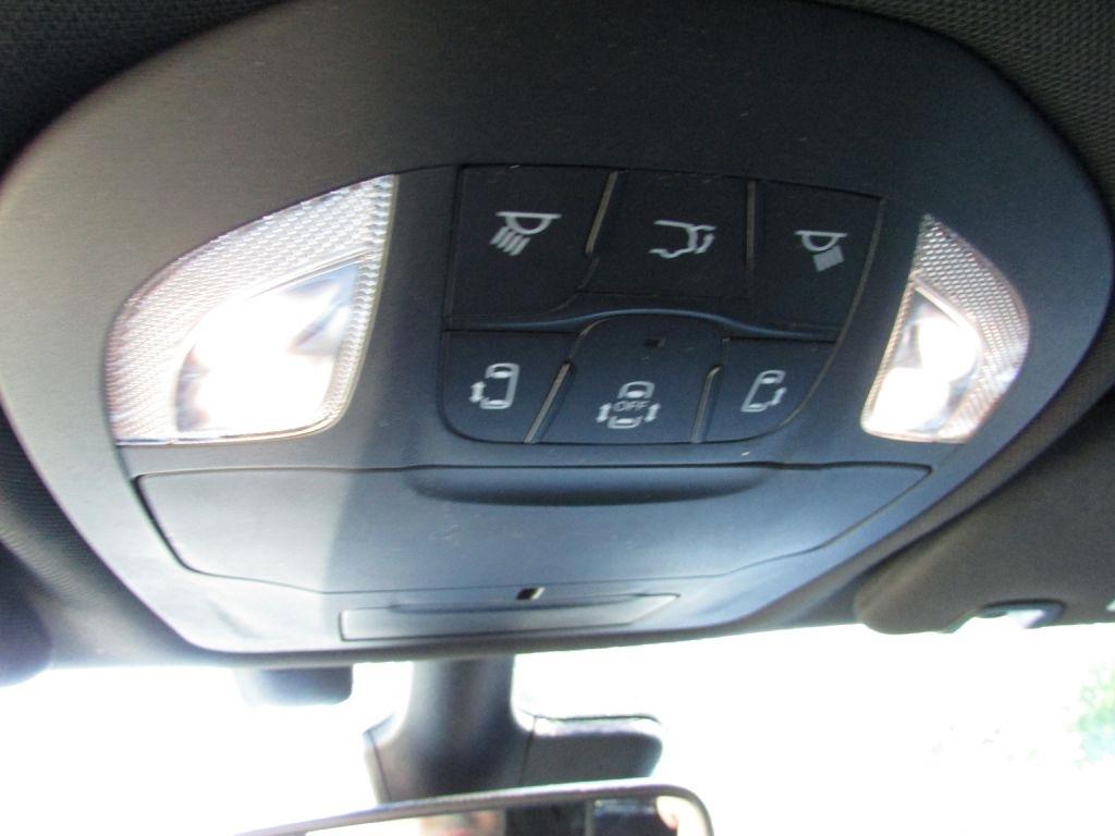 Chrysler Pacifica Touring FWD 2020