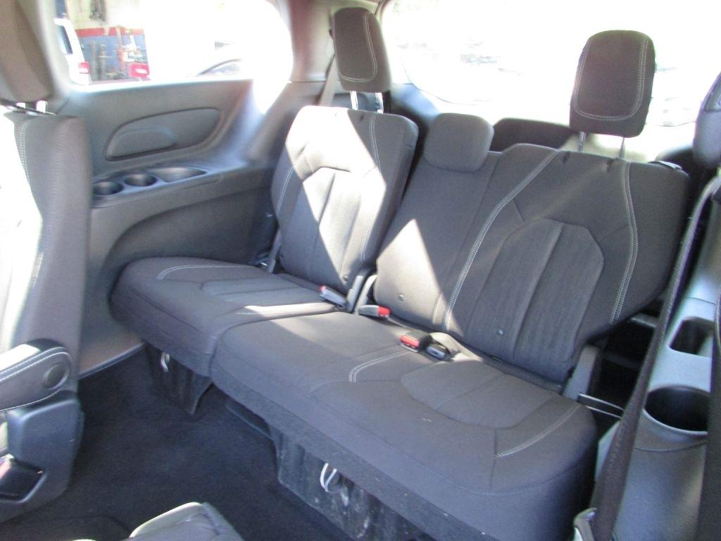 Chrysler Pacifica Touring FWD 2020