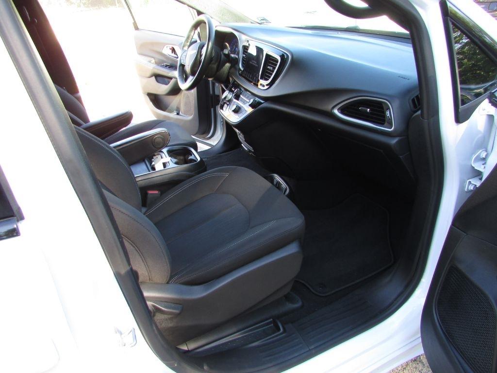 Chrysler Pacifica Touring FWD 2020