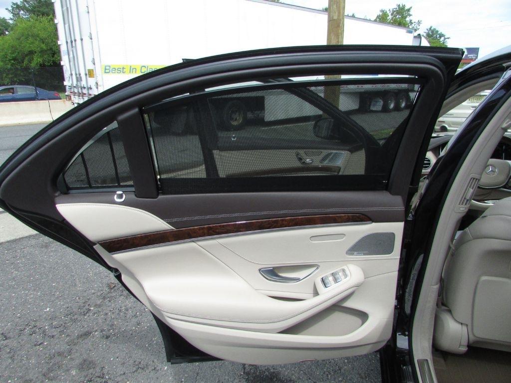 Mercedes-Benz S-Class 4dr Sdn S 550 4MATIC 2015