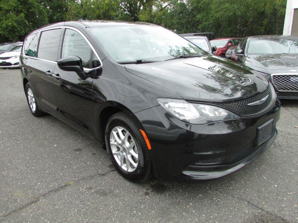 Chrysler Voyager LX FWD 2023