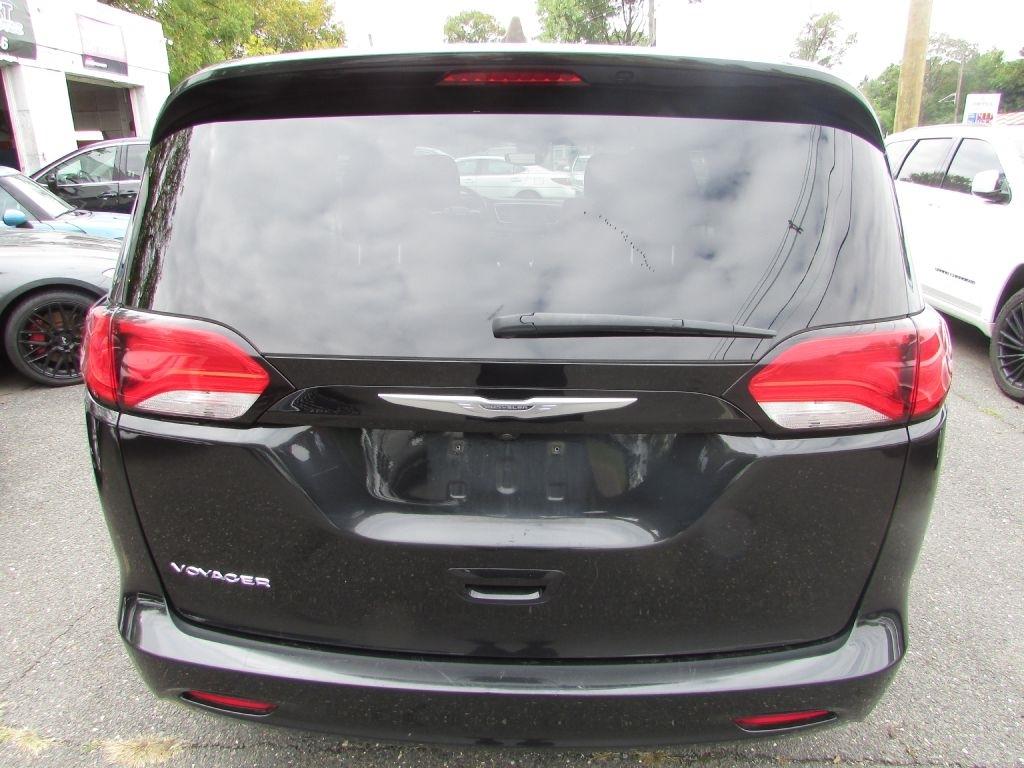 Chrysler Voyager LX FWD 2023