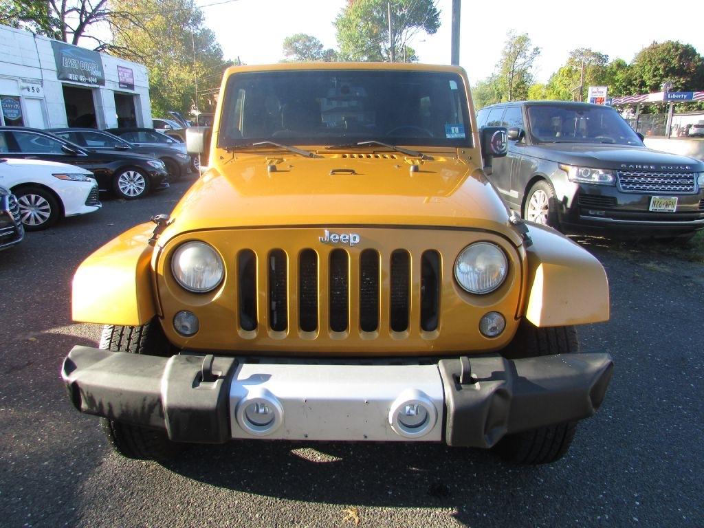 Jeep Wrangler Unlimited 4WD 4dr Sahara 2014