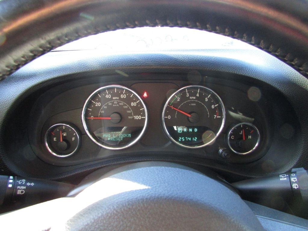 Jeep Wrangler Unlimited 4WD 4dr Sahara 2014