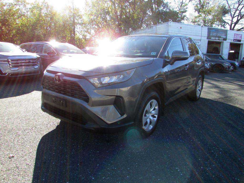 Toyota RAV4 LE AWD (Natl) 2022