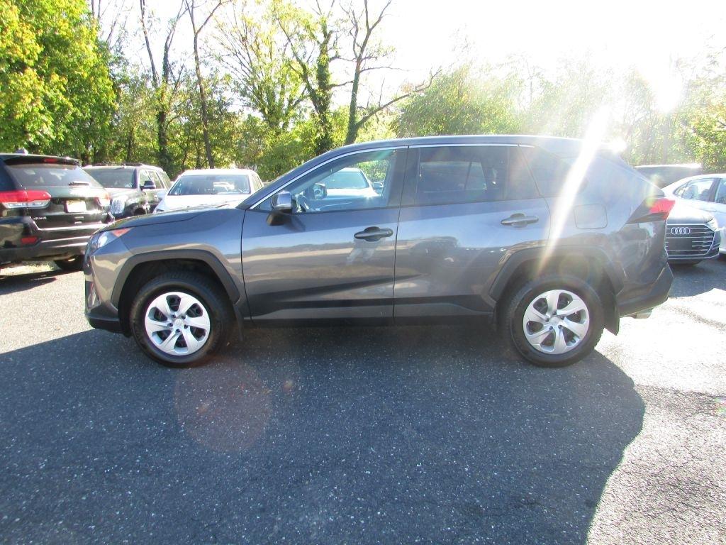 Toyota RAV4 LE AWD (Natl) 2022