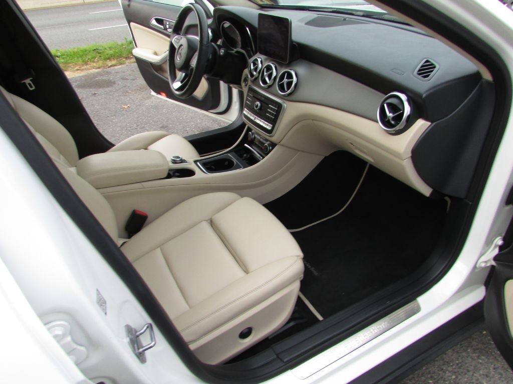 Mercedes-Benz GLA GLA 250 4MATIC SUV 2019