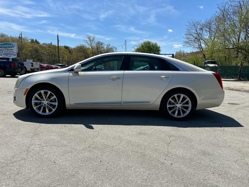 Cadillac XTS Luxury 2013