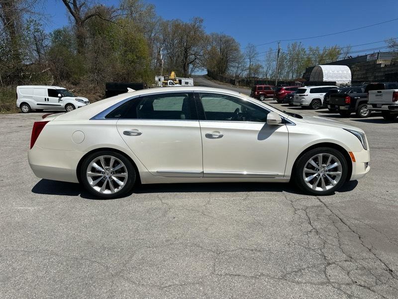 Cadillac XTS Luxury 2013