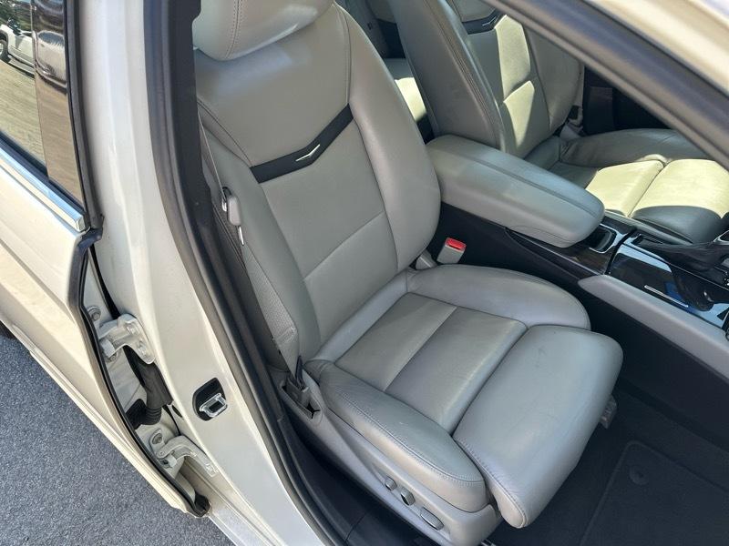Cadillac XTS Luxury 2013