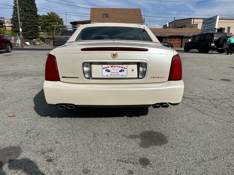 Cadillac DeVille Sedan 2002 Cadillac DeVille Sedan 2002