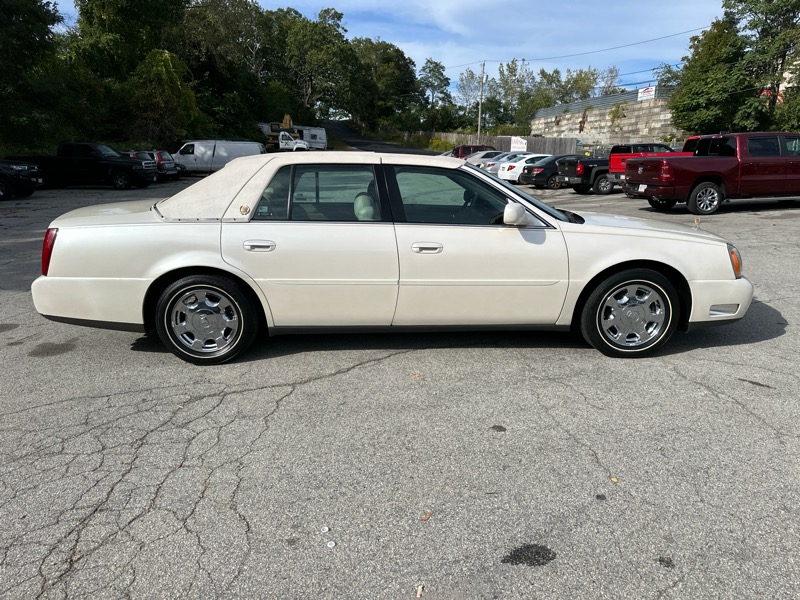 Cadillac DeVille Sedan 2002 Cadillac DeVille Sedan 2002