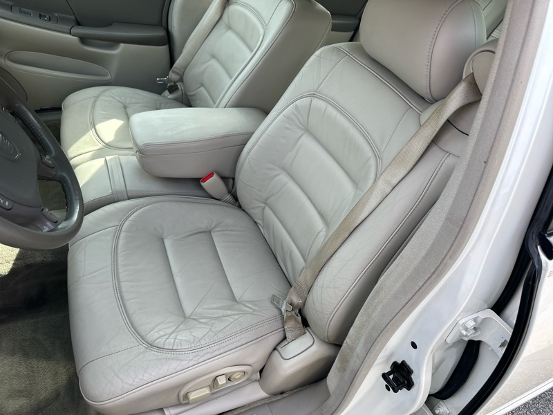 Cadillac DeVille Sedan 2002 Cadillac DeVille Sedan 2002