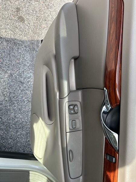 Cadillac DeVille Sedan 2002 Cadillac DeVille Sedan 2002