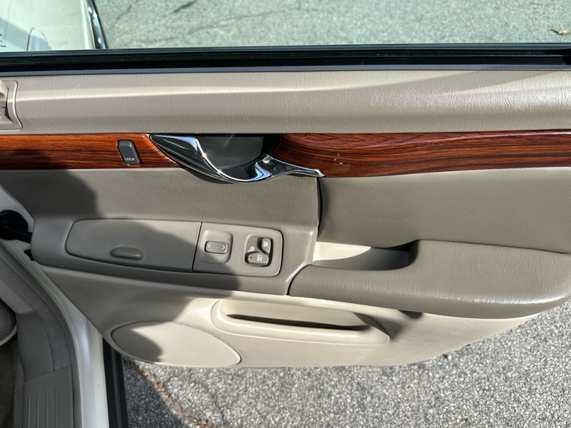 Cadillac DeVille Sedan 2002 Cadillac DeVille Sedan 2002