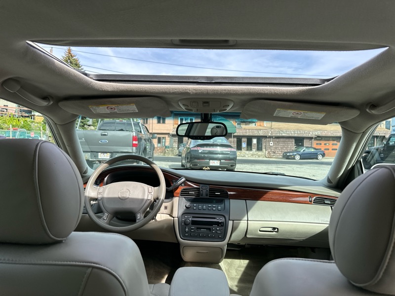 Cadillac DeVille Sedan 2002 Cadillac DeVille Sedan 2002