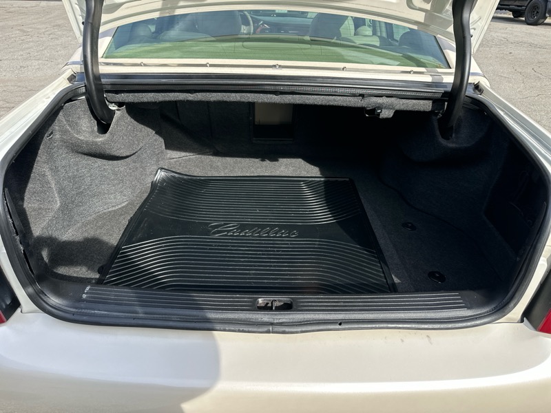 Cadillac DeVille Sedan 2002 Cadillac DeVille Sedan 2002