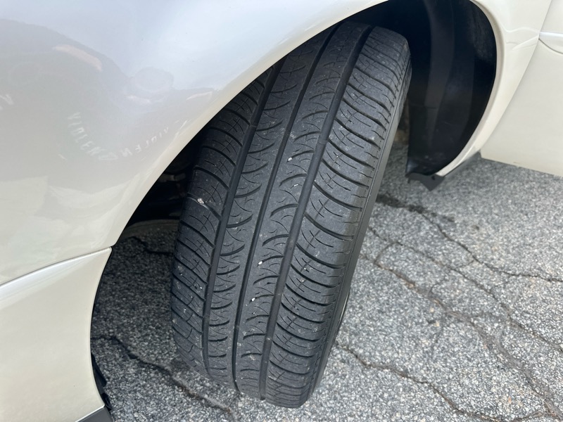 Cadillac DeVille Sedan 2002 Cadillac DeVille Sedan 2002