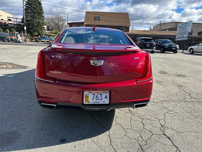 Cadillac XTS Luxury FWD 2018