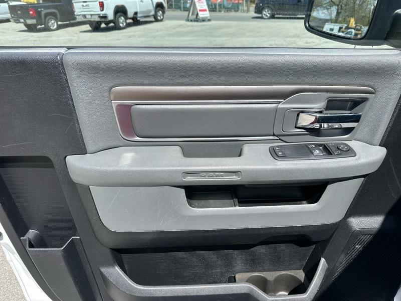 RAM 2500 ST 4WD 2014