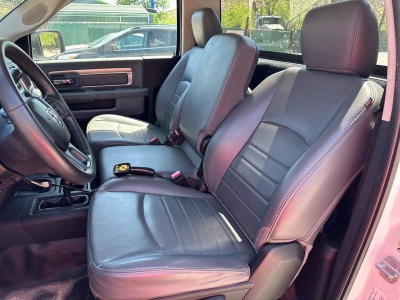 RAM 2500 ST 4WD 2014