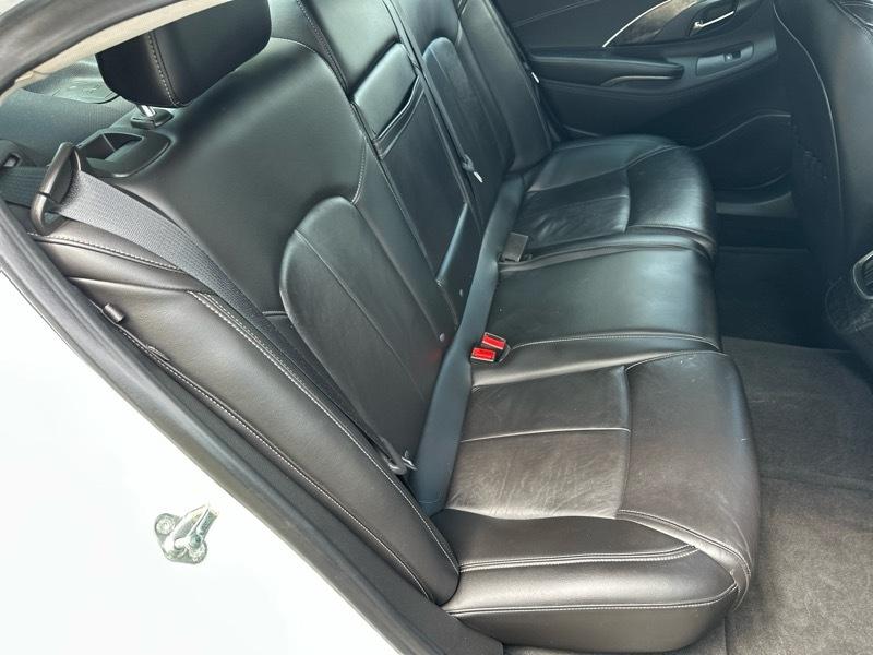 Buick LaCrosse Leather Package AWD 2016