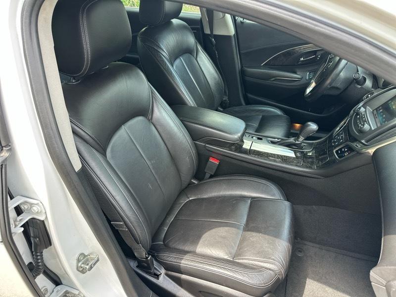 Buick LaCrosse Leather Package AWD 2016
