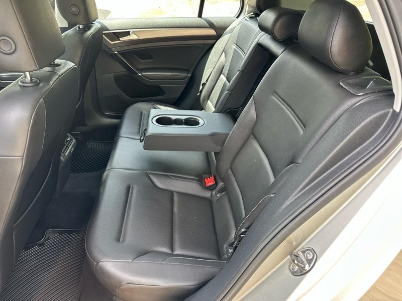 Volkswagen Golf TSI S 6A 2017