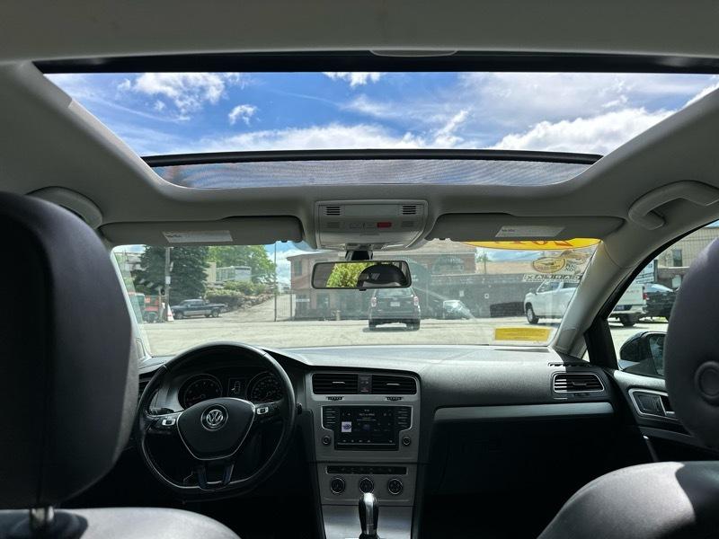 Volkswagen Golf TSI S 6A 2017