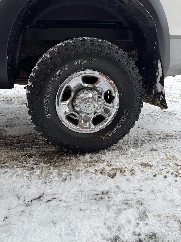 RAM 3500 ST Crew Cab SWB 4WD 2011