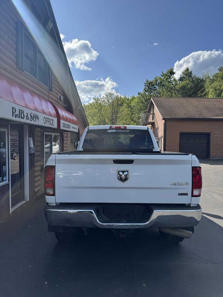 RAM 3500 ST Crew Cab SWB 4WD 2011