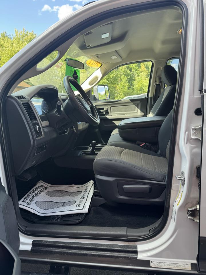 RAM 3500 ST Crew Cab SWB 4WD 2011