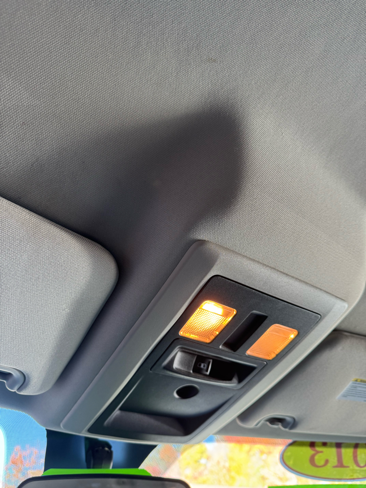 RAM 1500 4WD Quad Cab 140.5" SLT 2013 RAM 1500 4WD Quad Cab 140.5" SLT 2013