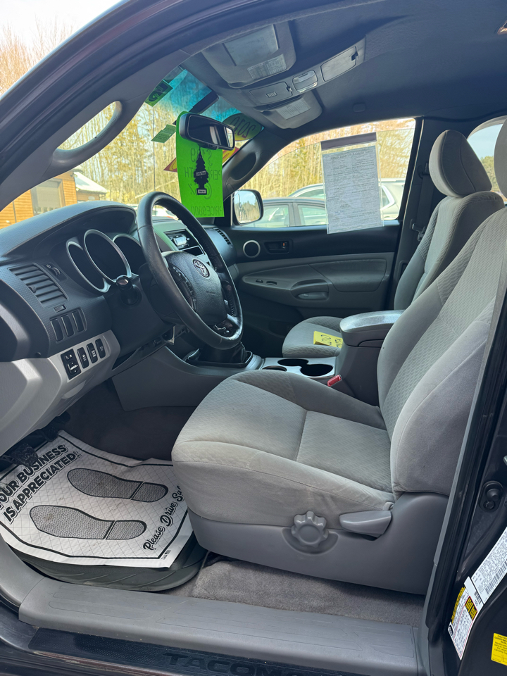 Toyota Tacoma 4WD Access I4 MT (Natl) 2010