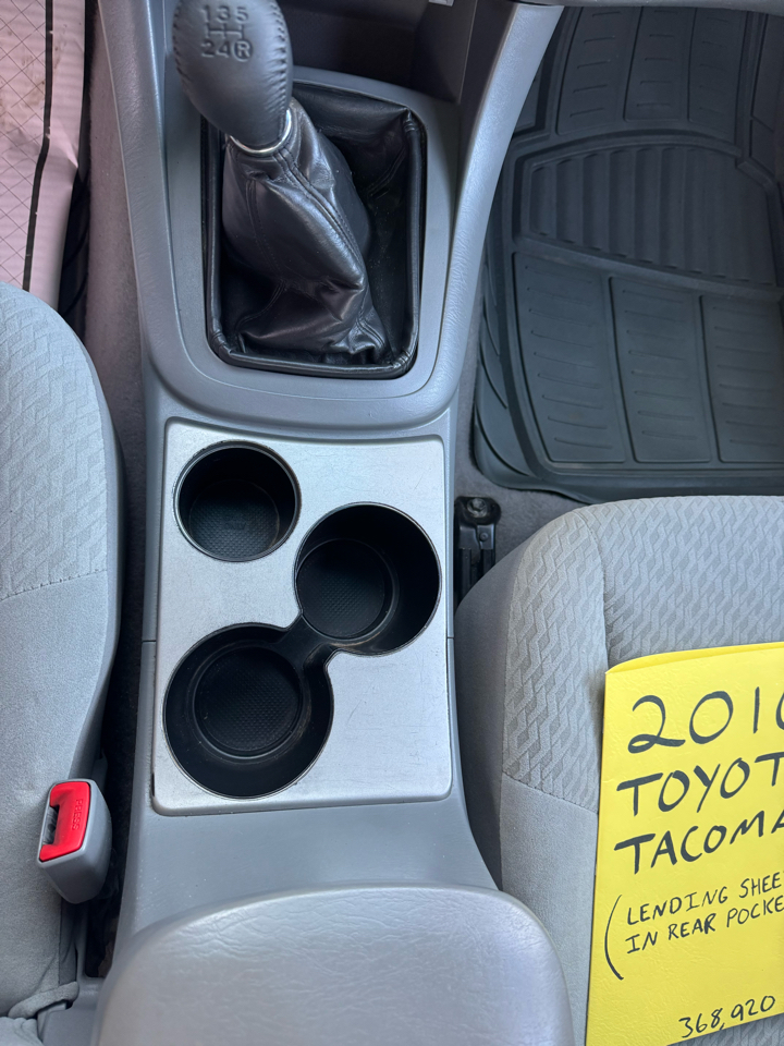 Toyota Tacoma 4WD Access I4 MT (Natl) 2010