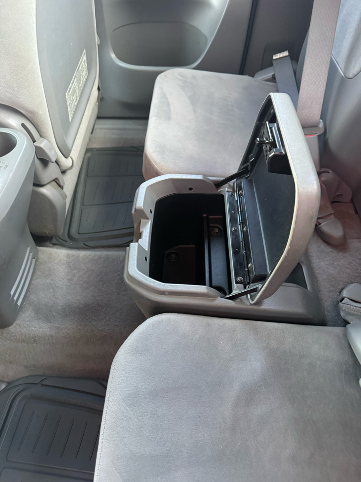 Toyota Tacoma 4WD Access I4 MT (Natl) 2010