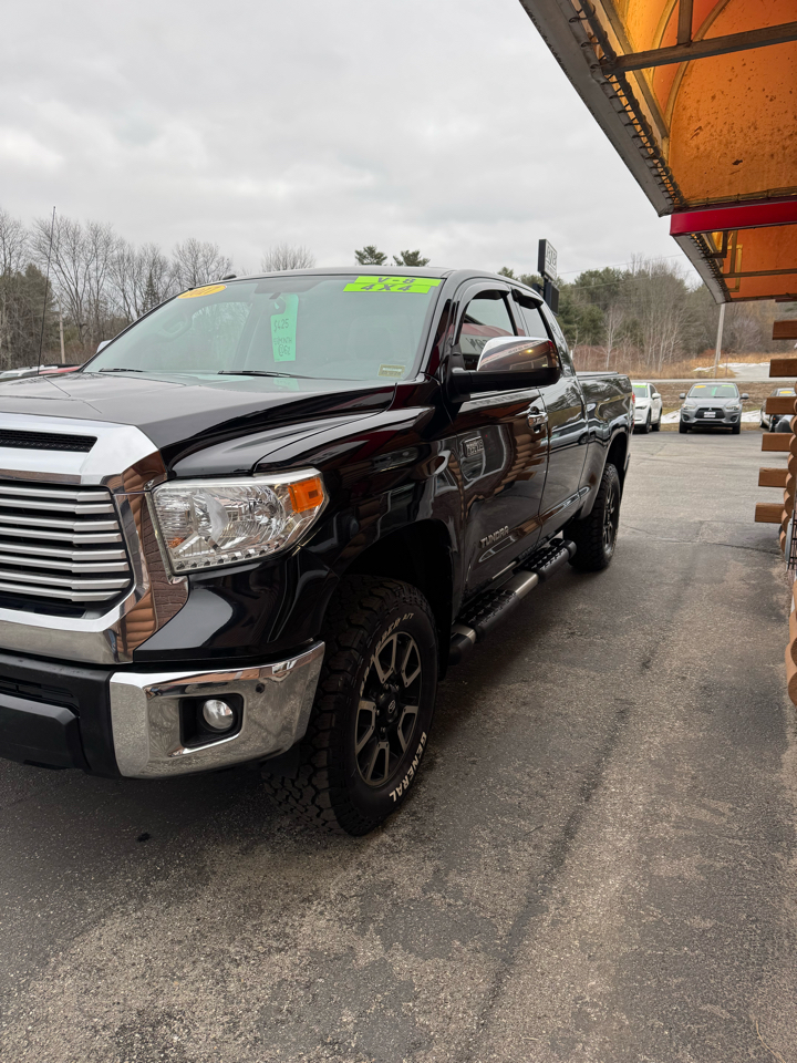 Toyota Tundra 4WD Limited Double Cab 6.5' Bed 5.7L (Natl) 2017