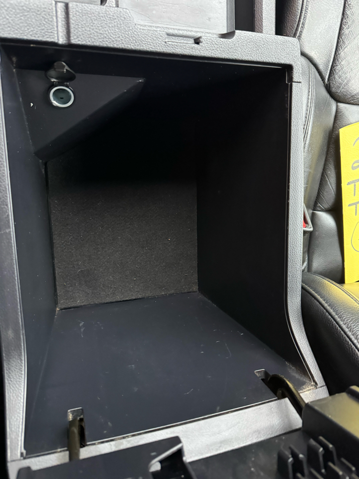 Toyota Tundra 4WD Limited Double Cab 6.5' Bed 5.7L (Natl) 2017