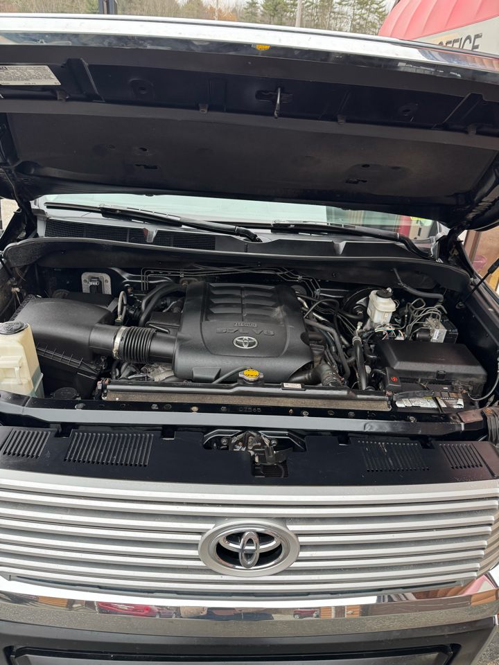 Toyota Tundra 4WD Limited Double Cab 6.5' Bed 5.7L (Natl) 2017